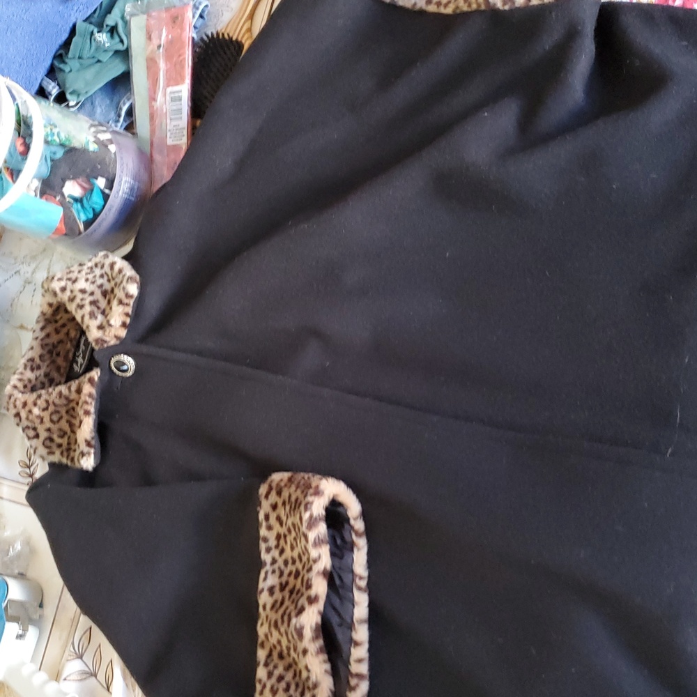 Stylish Black Cape with Leopard Accents